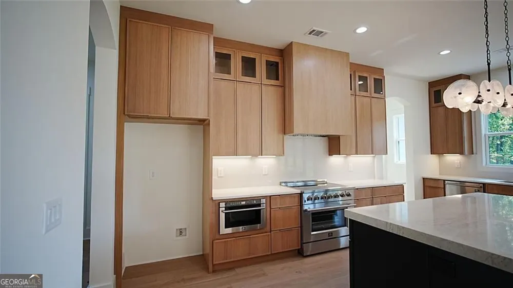 6218 Blackjack RD Flowery Branch, GA 30542