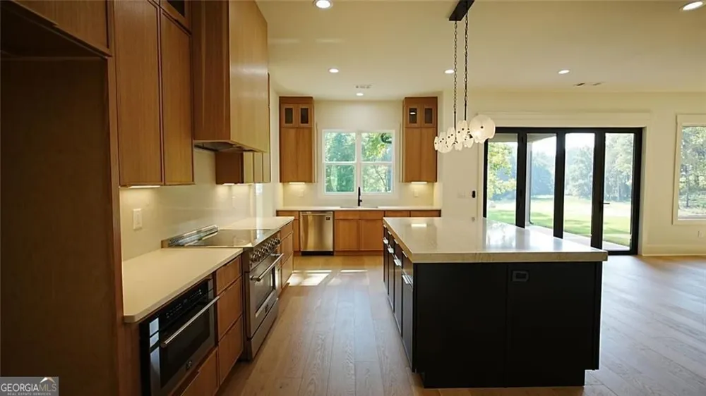 6218 Blackjack RD Flowery Branch, GA 30542