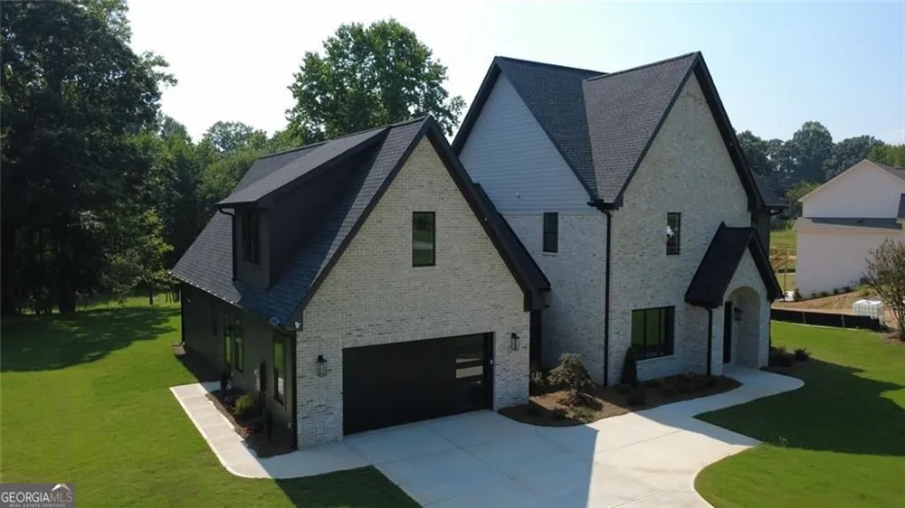 6218 Blackjack RD Flowery Branch, GA 30542