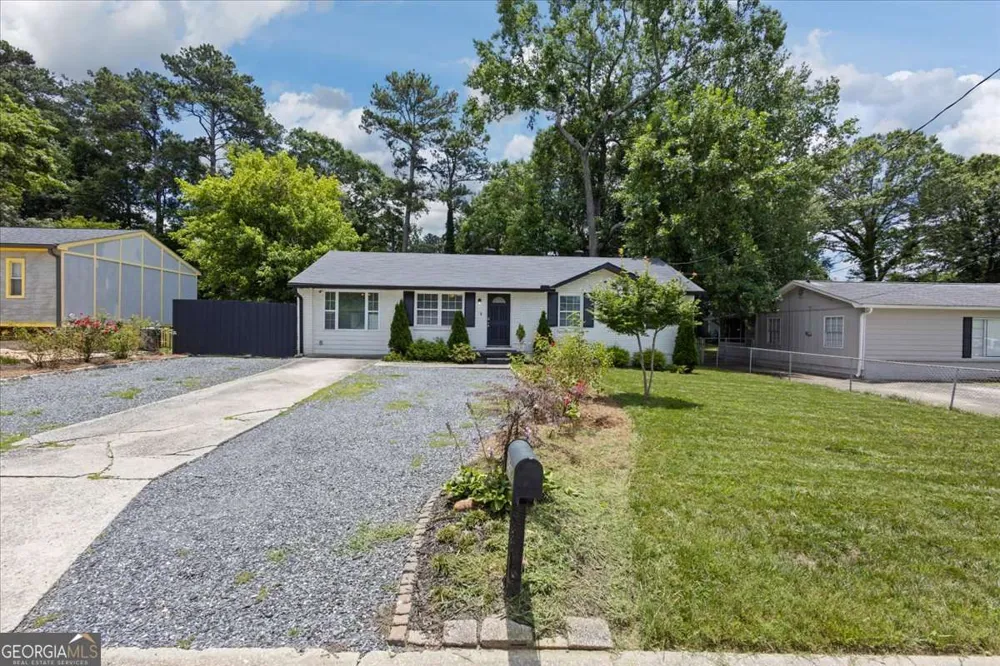 255 Hummingbird WAY Riverdale, GA 30274