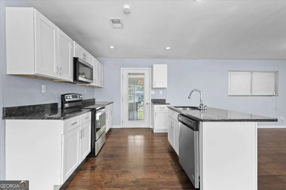 255 Hummingbird WAY Riverdale, GA 30274