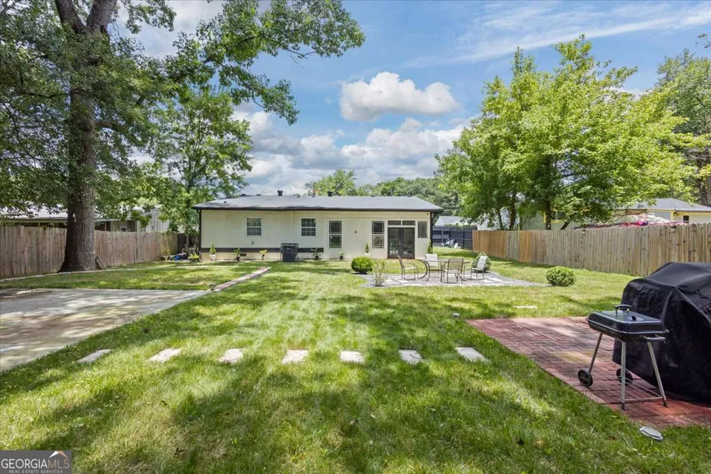 255 Hummingbird WAY Riverdale, GA 30274