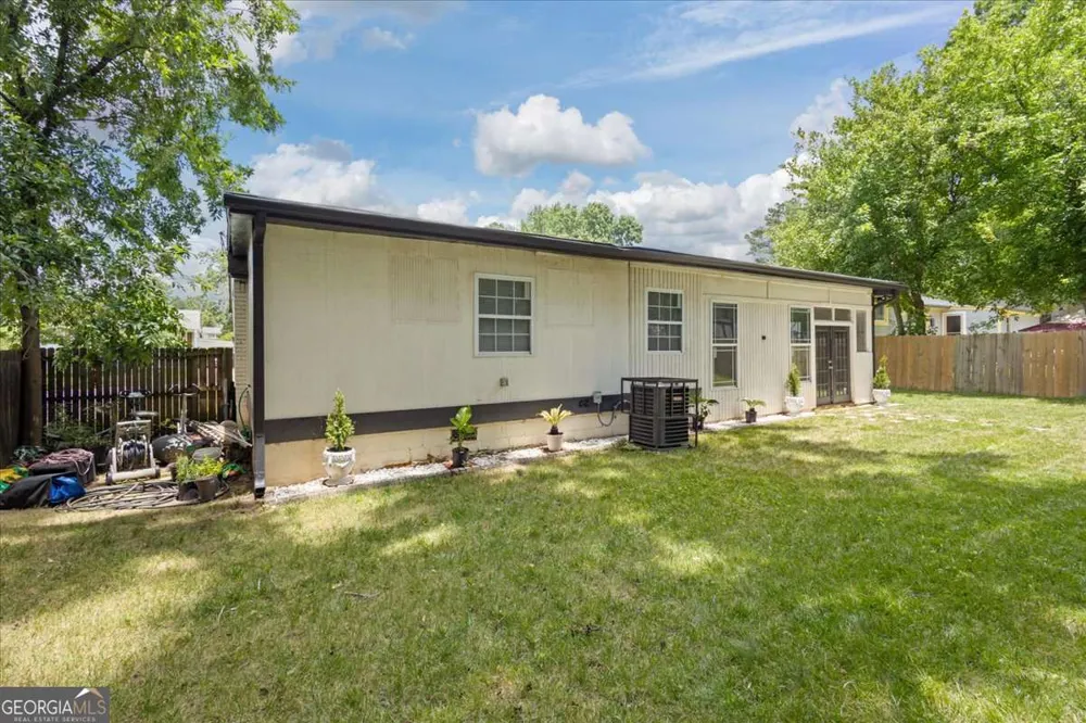 255 Hummingbird WAY Riverdale, GA 30274