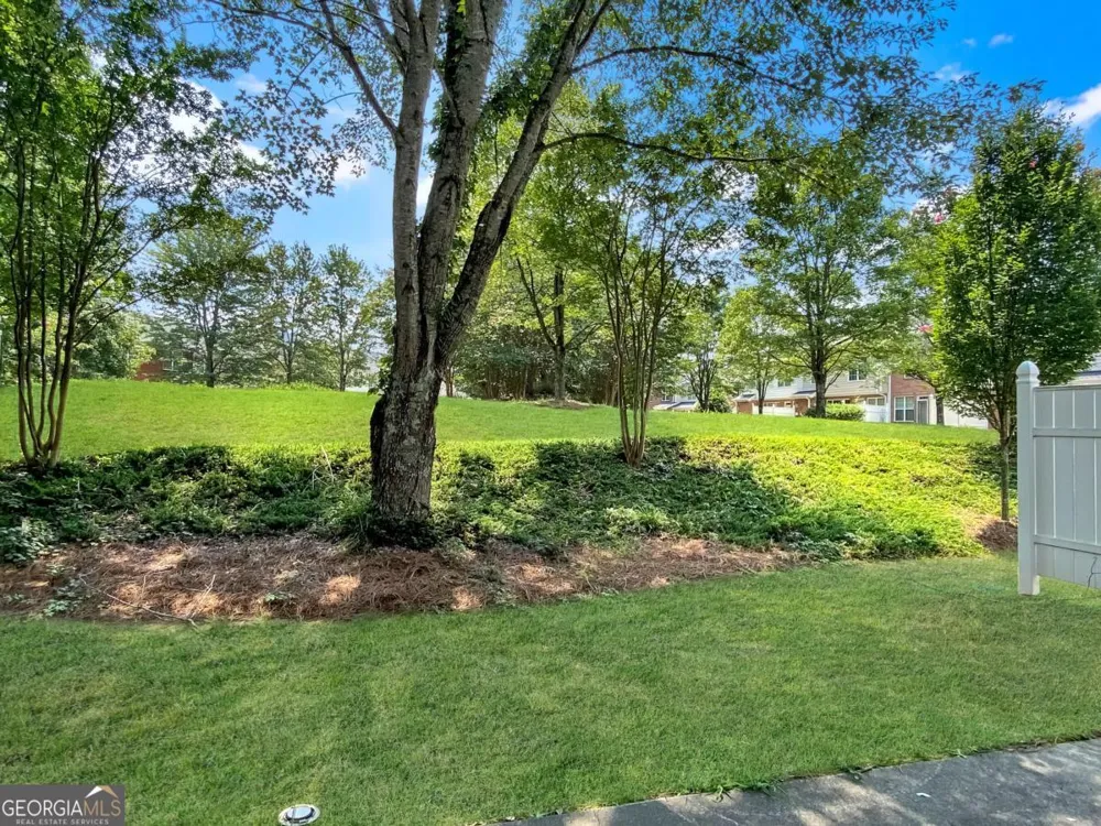 2511 Gadsen WALK Duluth, GA 30097