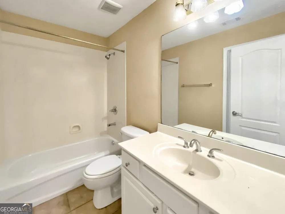 2511 Gadsen WALK Duluth, GA 30097