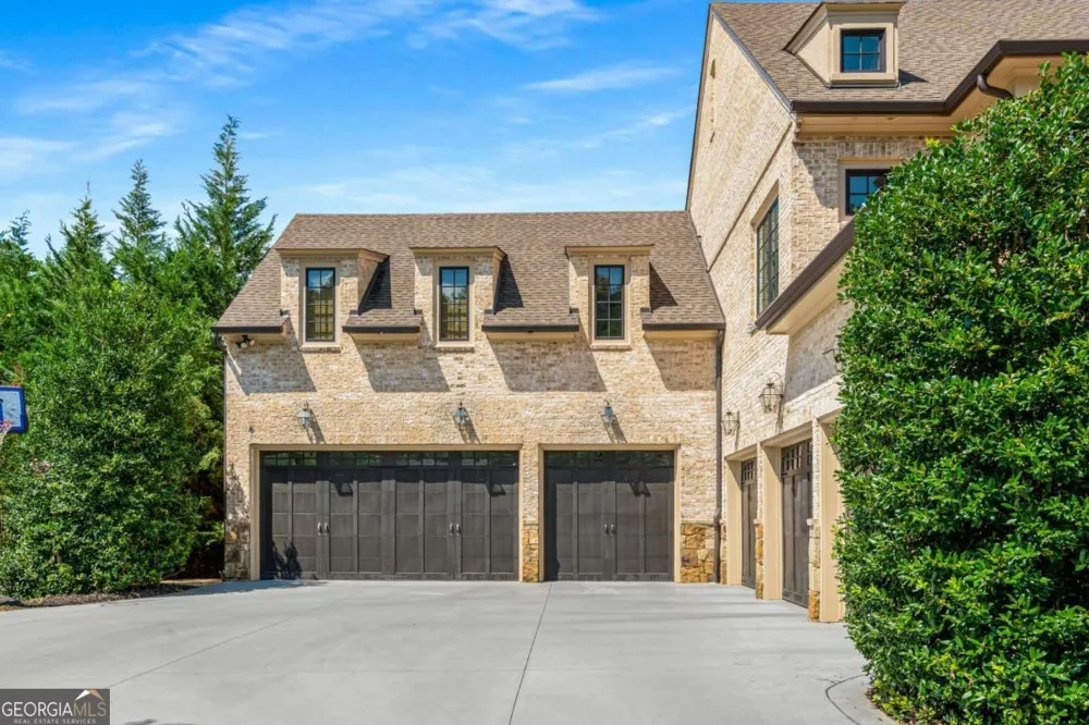 2340 Thisel Down DR Statham, GA 30666