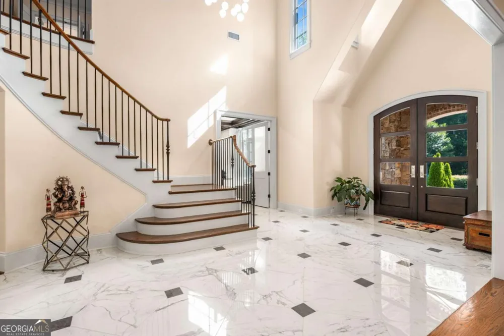2340 Thisel Down DR Statham, GA 30666