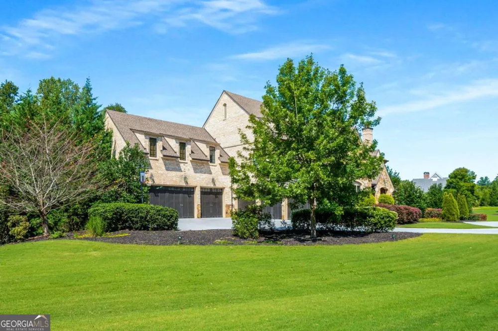 2340 Thisel Down DR Statham, GA 30666