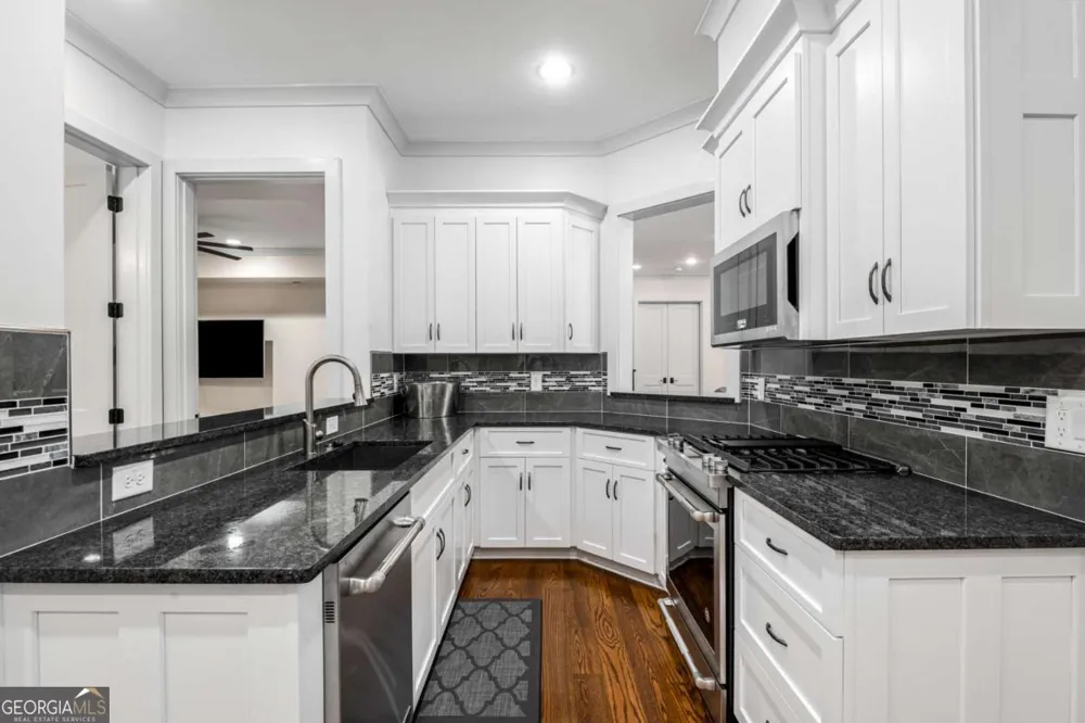 2340 Thisel Down DR Statham, GA 30666