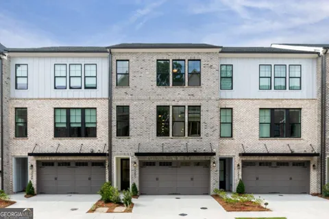1136 Panorama DR