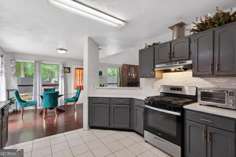 7042 Ivy Pointe ROW Austell, GA 30168