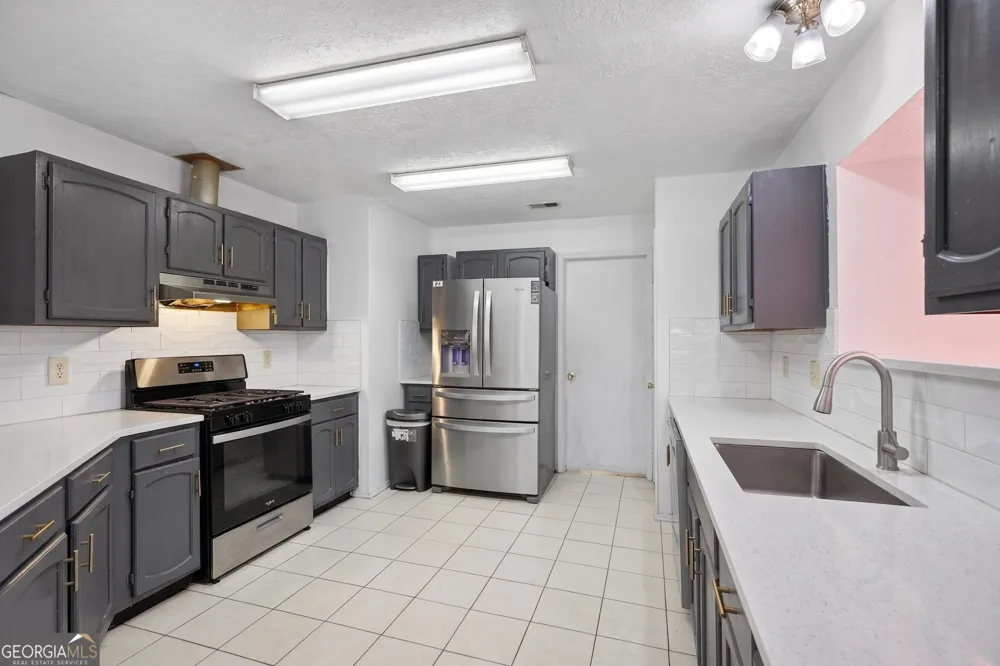 7042 Ivy Pointe ROW Austell, GA 30168