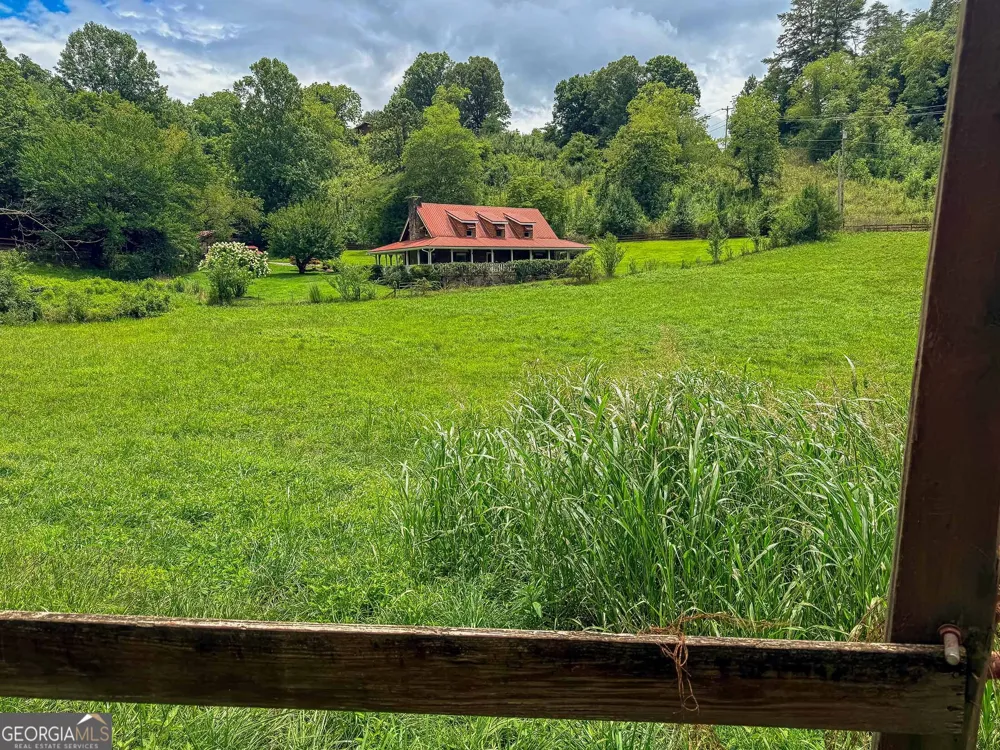 122 Crawford Cove RD Sylva, NC 28725
