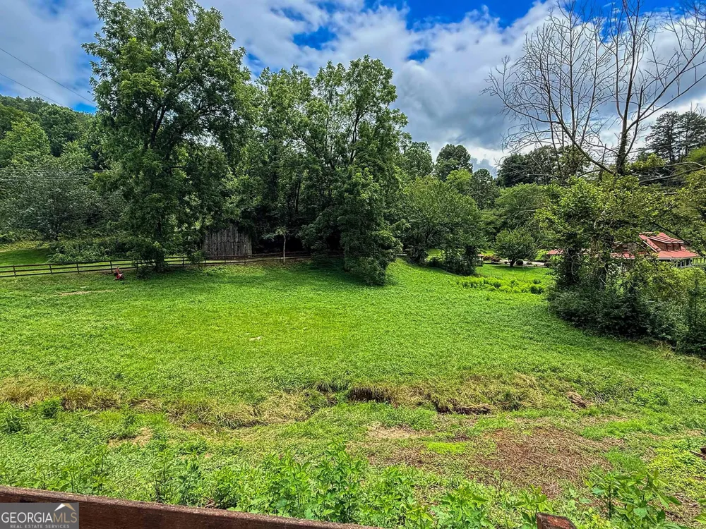 122 Crawford Cove RD Sylva, NC 28725