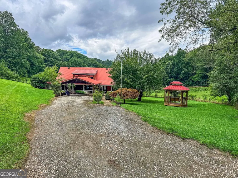 122 Crawford Cove RD Sylva, NC 28725