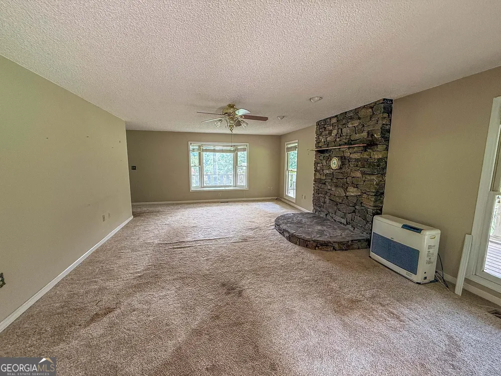 122 Crawford Cove RD Sylva, NC 28725