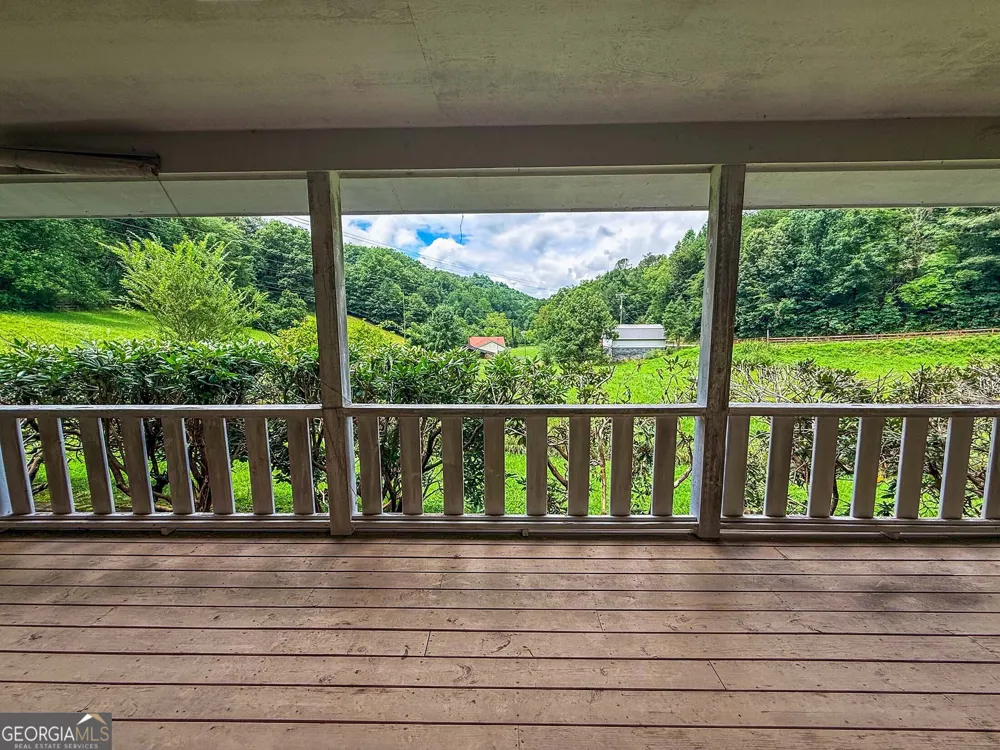 122 Crawford Cove RD Sylva, NC 28725