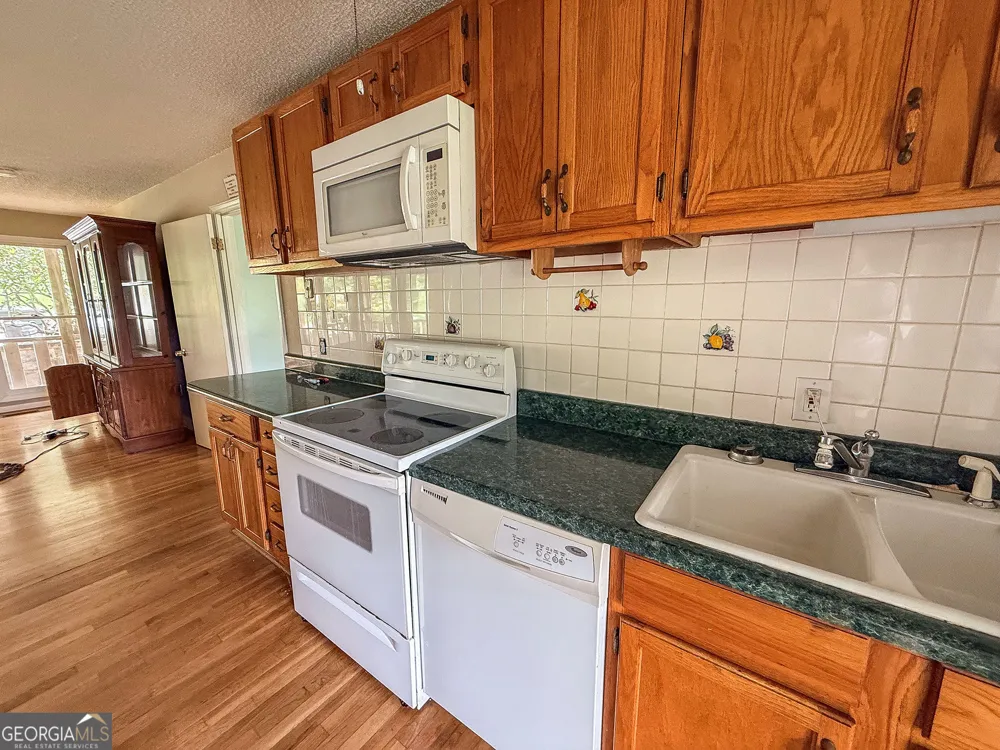 122 Crawford Cove RD Sylva, NC 28725