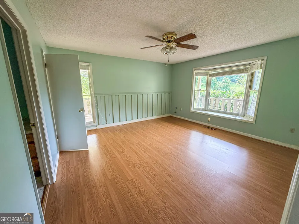 122 Crawford Cove RD Sylva, NC 28725