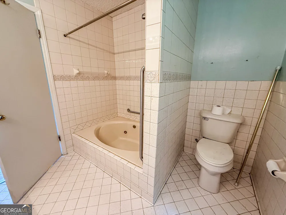 122 Crawford Cove RD Sylva, NC 28725