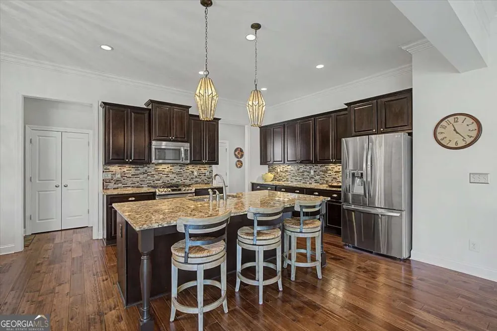 1067 Merrivale Chase Roswell, GA 30075