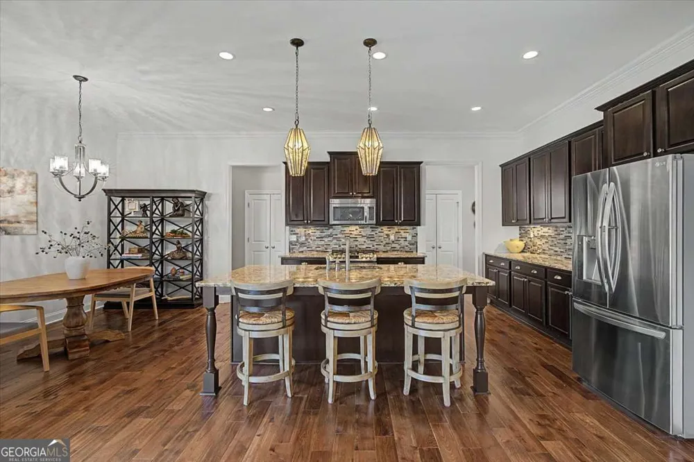 1067 Merrivale Chase Roswell, GA 30075
