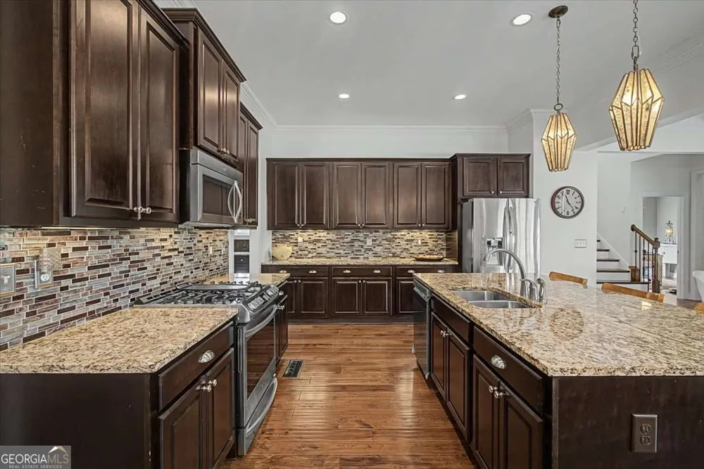 1067 Merrivale Chase Roswell, GA 30075