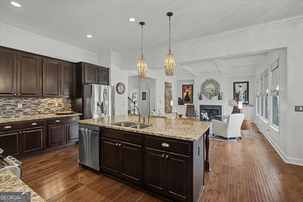 1067 Merrivale Chase Roswell, GA 30075