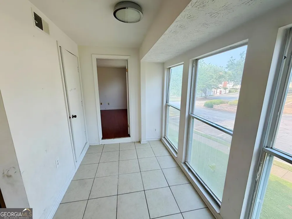 4265 Parkview CT Stone Mountain, GA 30083