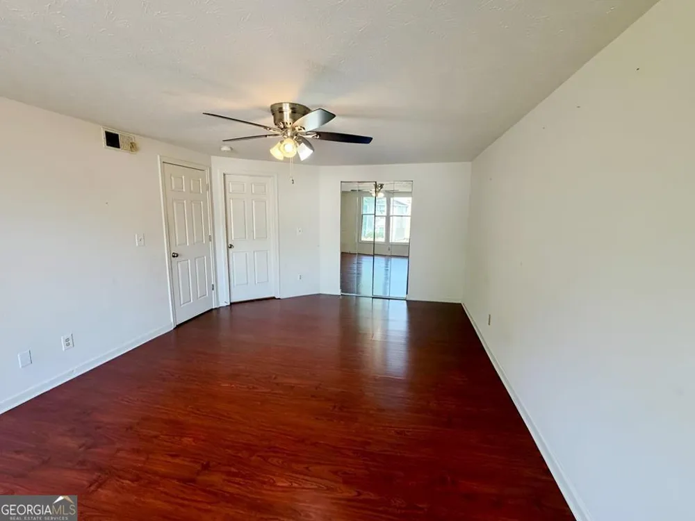 4265 Parkview CT Stone Mountain, GA 30083