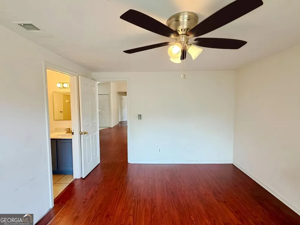 4265 Parkview CT Stone Mountain, GA 30083