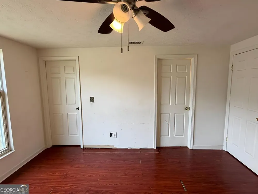 4265 Parkview CT Stone Mountain, GA 30083