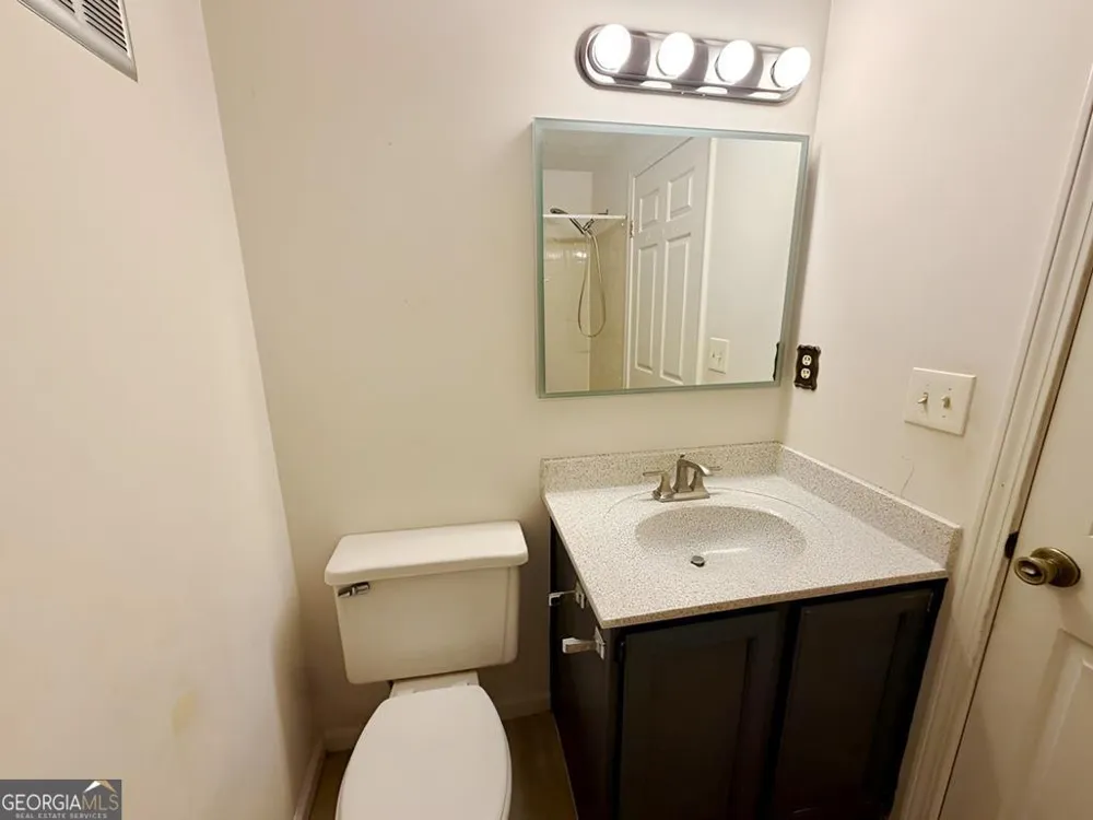 4265 Parkview CT Stone Mountain, GA 30083