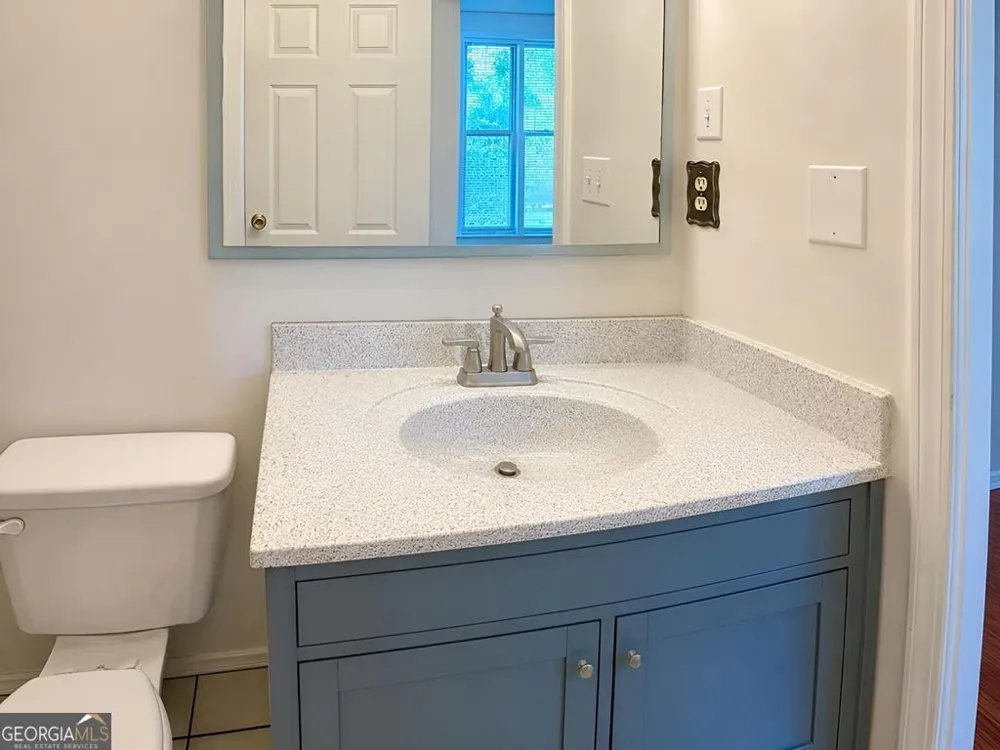 4265 Parkview CT Stone Mountain, GA 30083