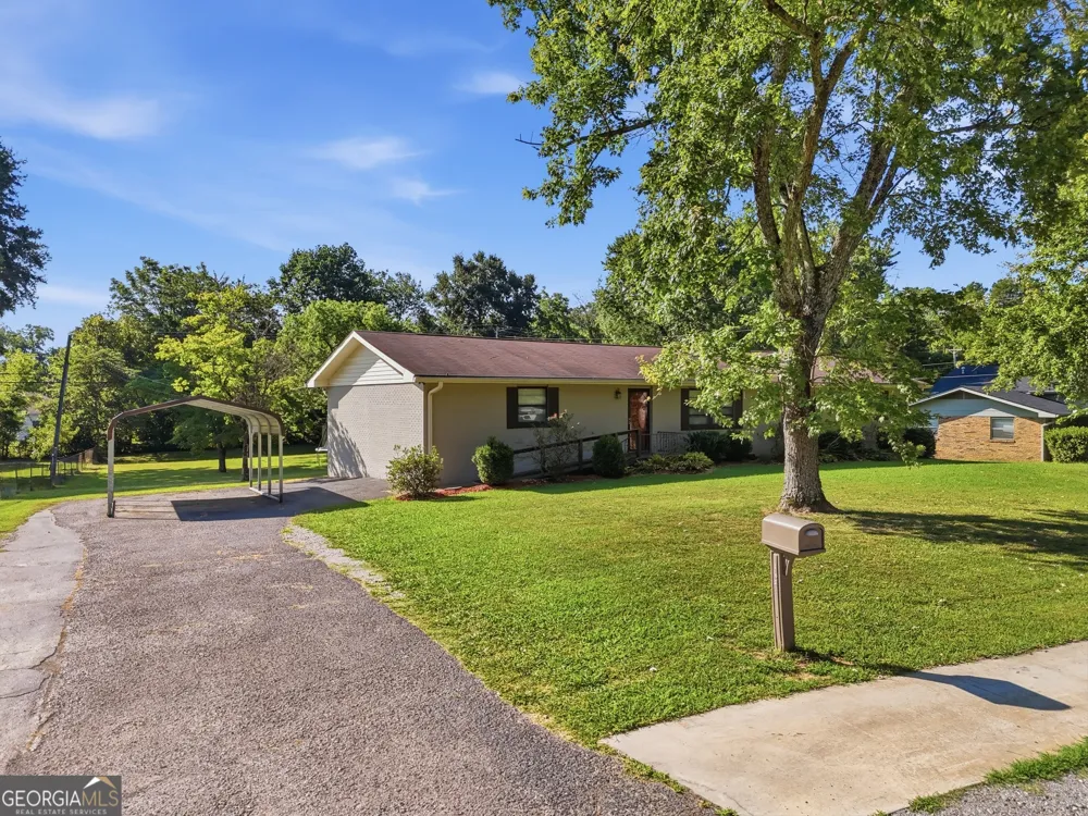 105 Hamel DR Chickamauga, GA 30707
