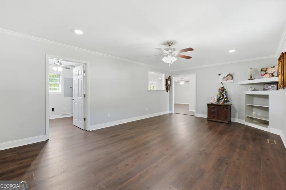 105 Hamel DR Chickamauga, GA 30707