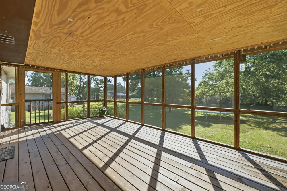 105 Hamel DR Chickamauga, GA 30707