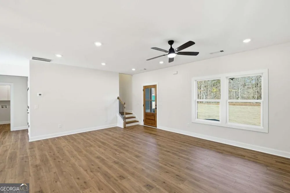 96 Bethal RD Talking Rock, GA 30175