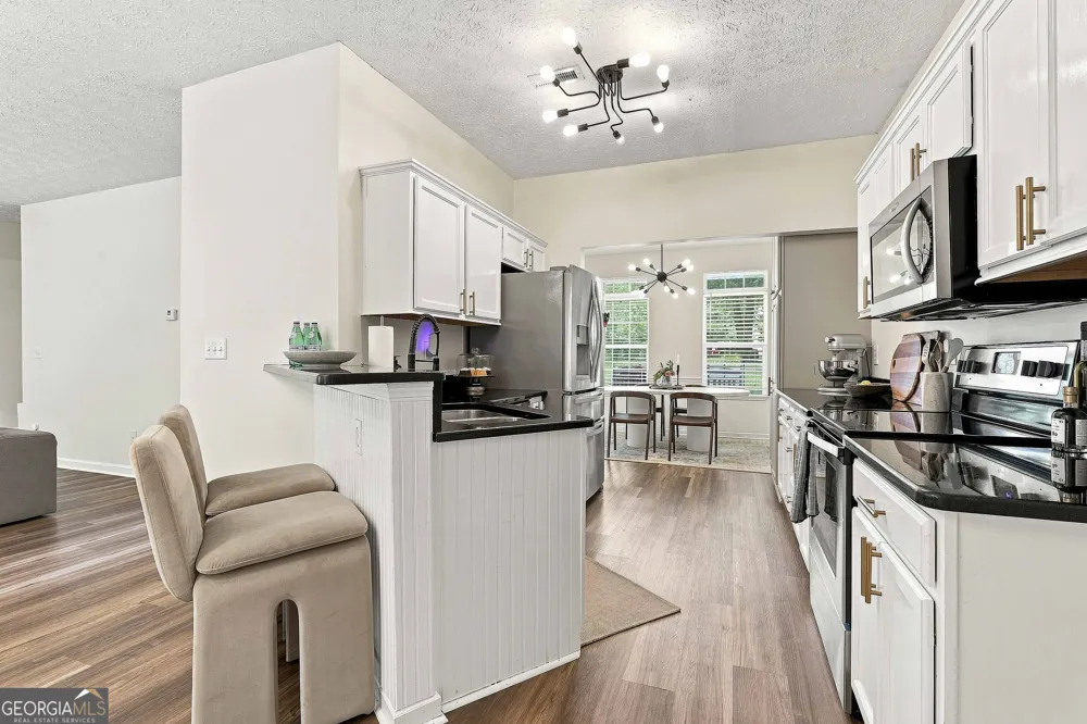 42 Bill Estes RD Senoia, GA 30276