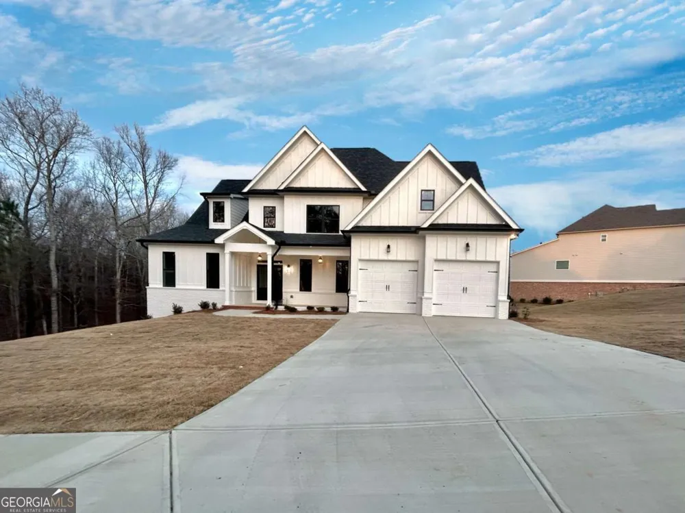 1695 Darby RD Waleska, GA 30183