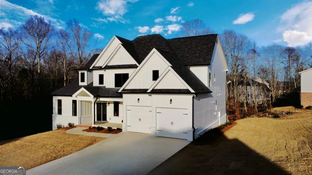 1695 Darby RD Waleska, GA 30183