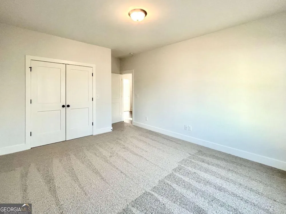 1695 Darby RD Waleska, GA 30183