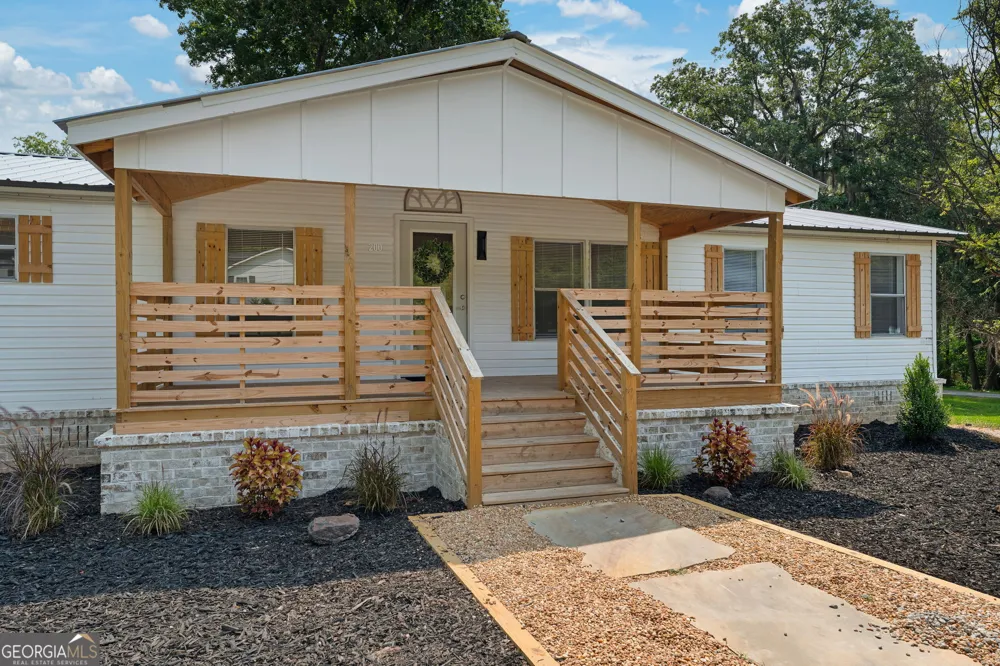 200 3rd AVE Bonaire, GA 31005