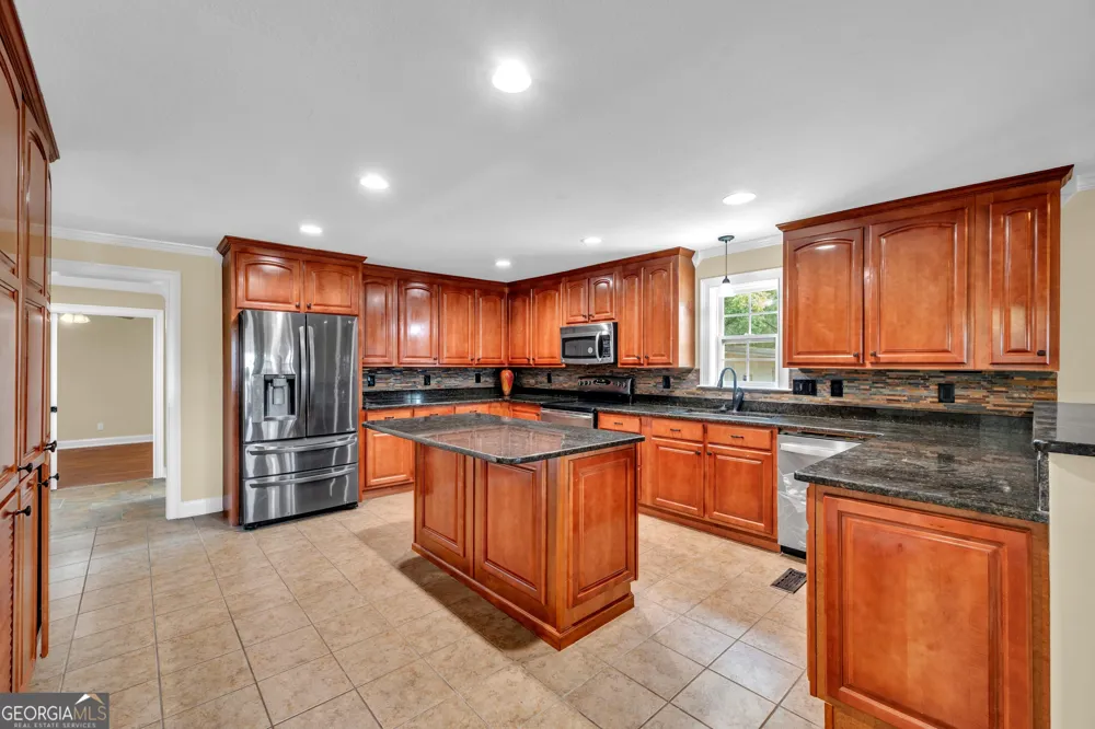 719 Ben Brantley RD Dublin, GA 31021