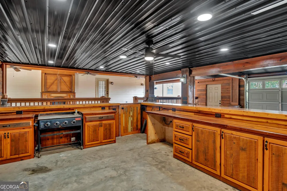 719 Ben Brantley RD Dublin, GA 31021