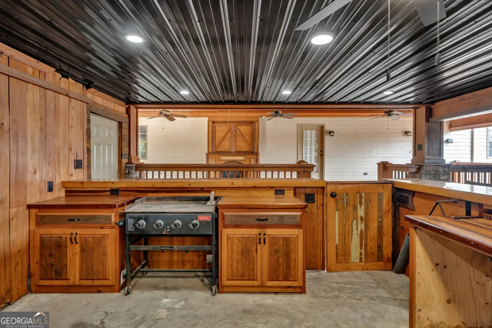 719 Ben Brantley RD Dublin, GA 31021