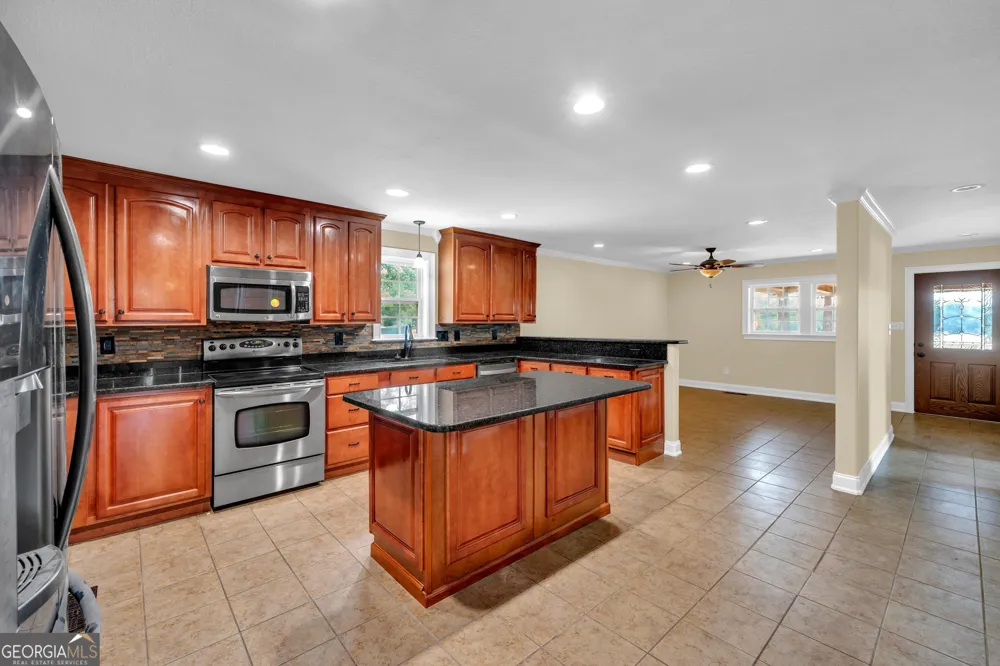 719 Ben Brantley RD Dublin, GA 31021