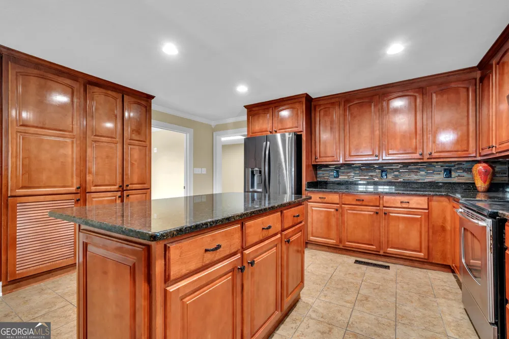719 Ben Brantley RD Dublin, GA 31021