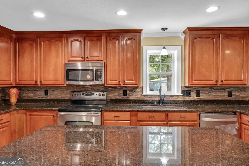 719 Ben Brantley RD Dublin, GA 31021
