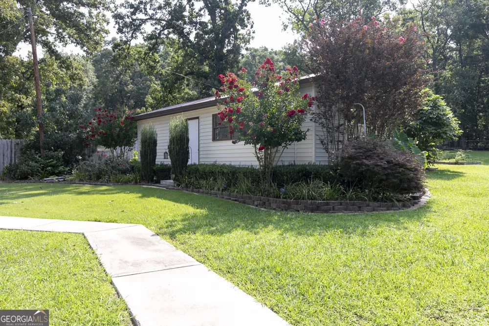 3186 Highway 411 NE White, GA 30184